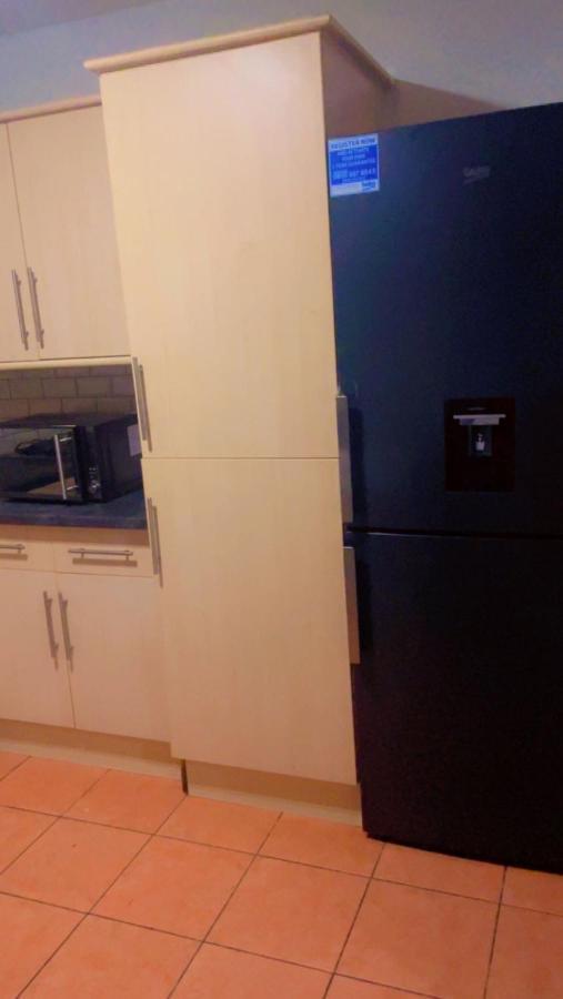 Transformative Housing Laurie Avenue Apartment Nottingham Bagian luar foto