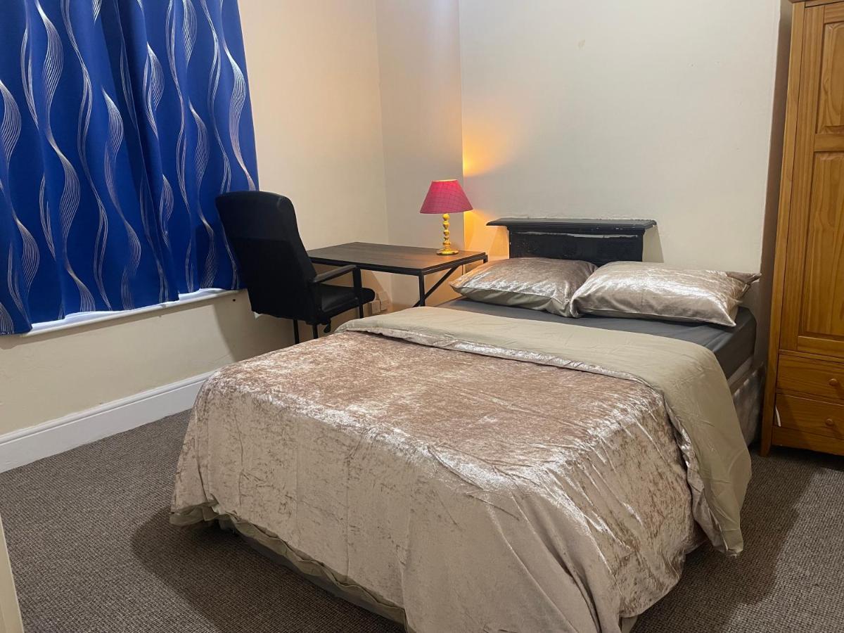 Transformative Housing Laurie Avenue Apartment Nottingham Bagian luar foto